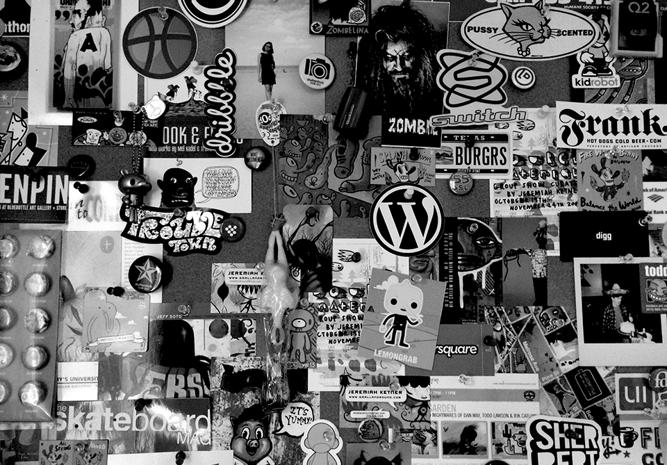 Bullentin board filled with stuff I like.